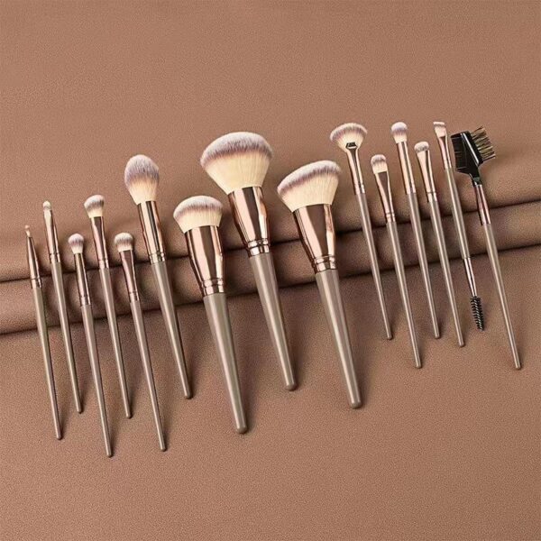 New 15-Piece Synthetic Fibre Makeup Brush Set