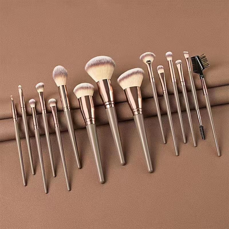 New 15-Piece Synthetic Fibre Makeup Brush Set